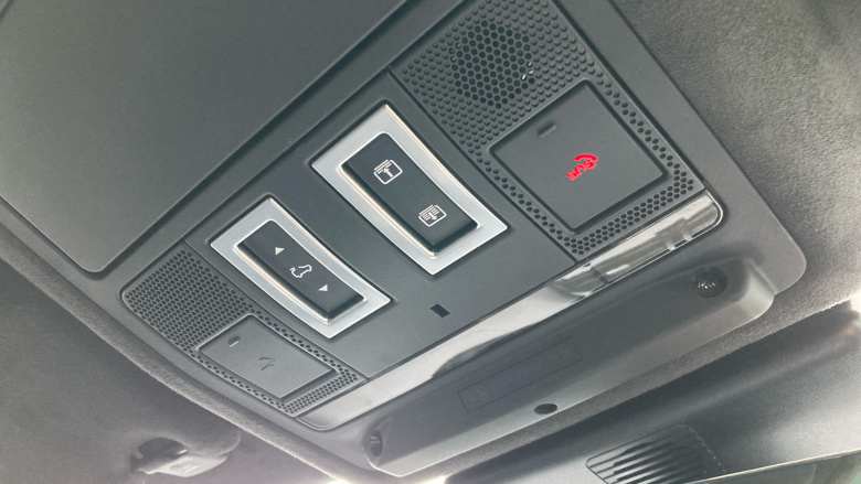 Jaguar F-Pace 2.0d [180] Chequered Flag 5dr Auto AWD Diesel Estate